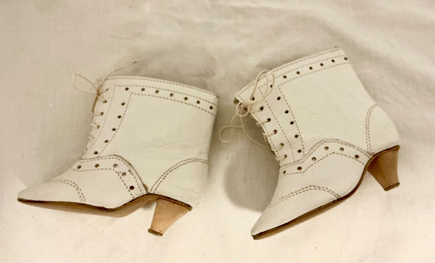 Bambole: WUNDERSCHÖNE ANTIKE PUPPEN LEDERSTIEFEL – Usato da Zell LU venduto da Silvermemory 7