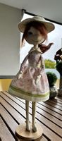 Stoffpuppe mit Hut und Kleid handgefertigt