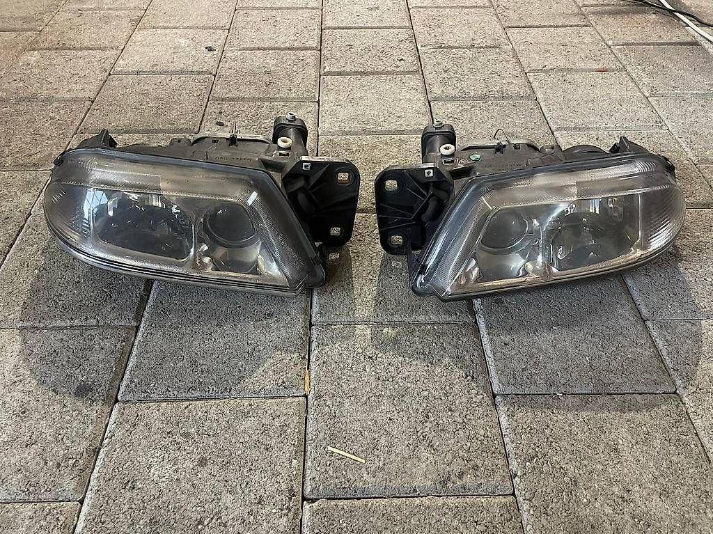 Fari: Frontscheinwerfer Alfa Romeo – Usato da Luzern venduto da Frisi77 1