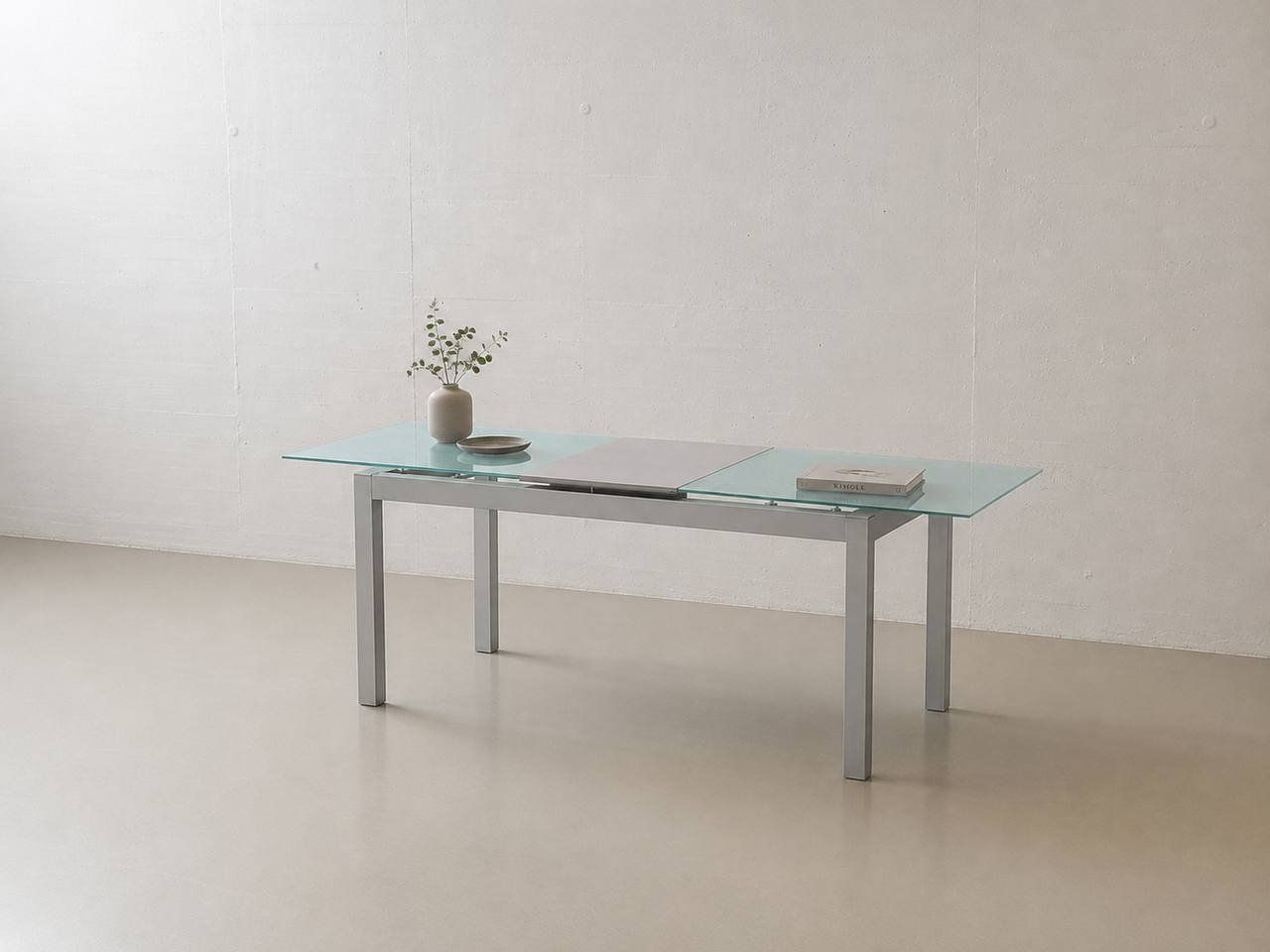 Tavoli: Moderner Glastisch mit Aluminiumgestell, 2000er Jahre – Usato da Zürich venduto da LeMoege