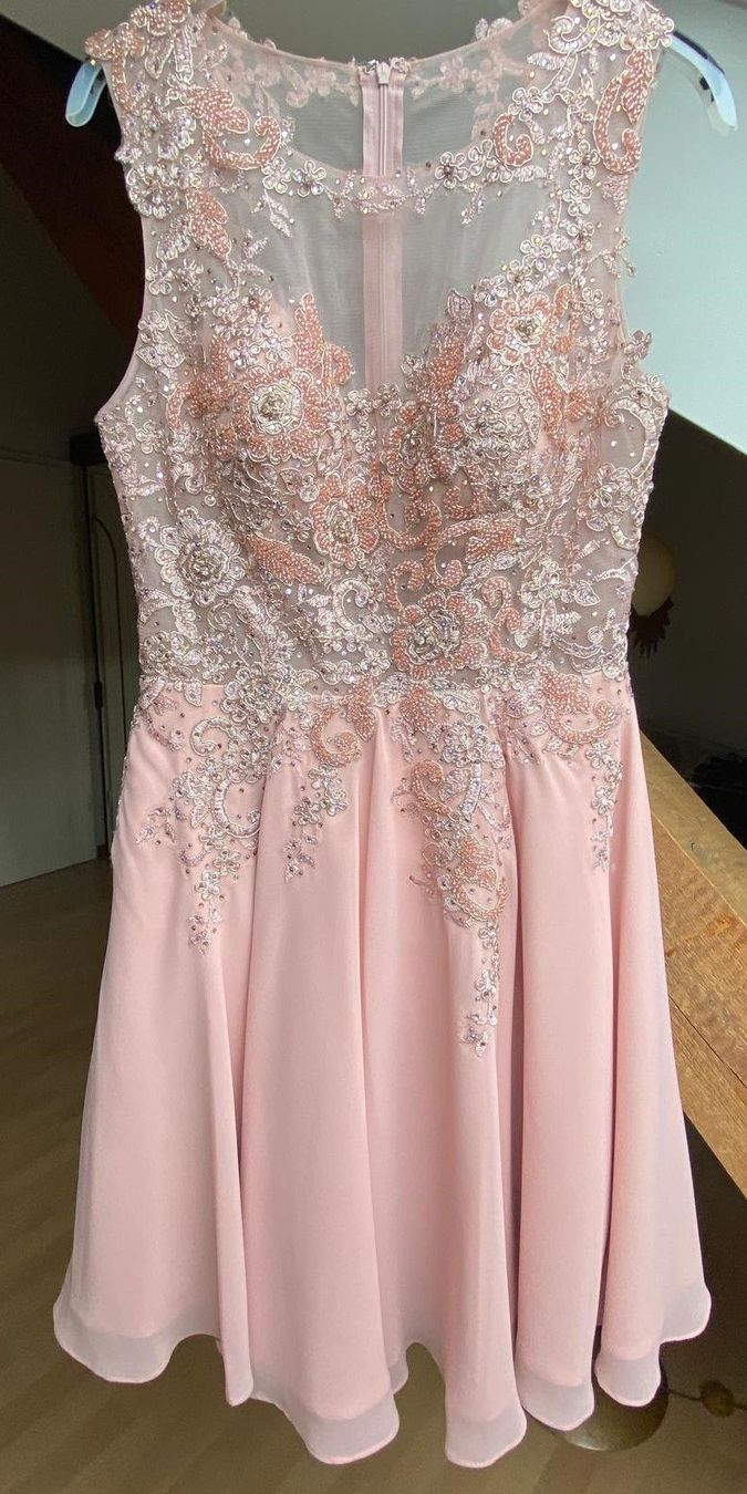 Vestiti: Cocktailkleid / Galakleid – Nuovo (secondo la descrizione) da Belp venduto da Conchita08 6
