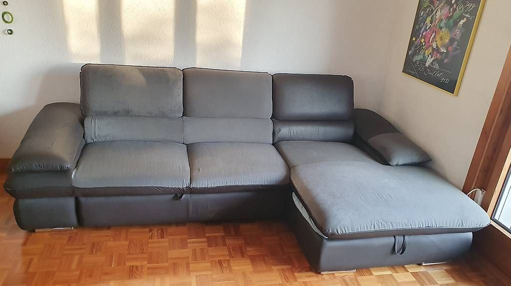 Coperte: Canapé lit avec couverture couvrante, recouvrement abimé – Usato da Givisiez venduto da Capino 4