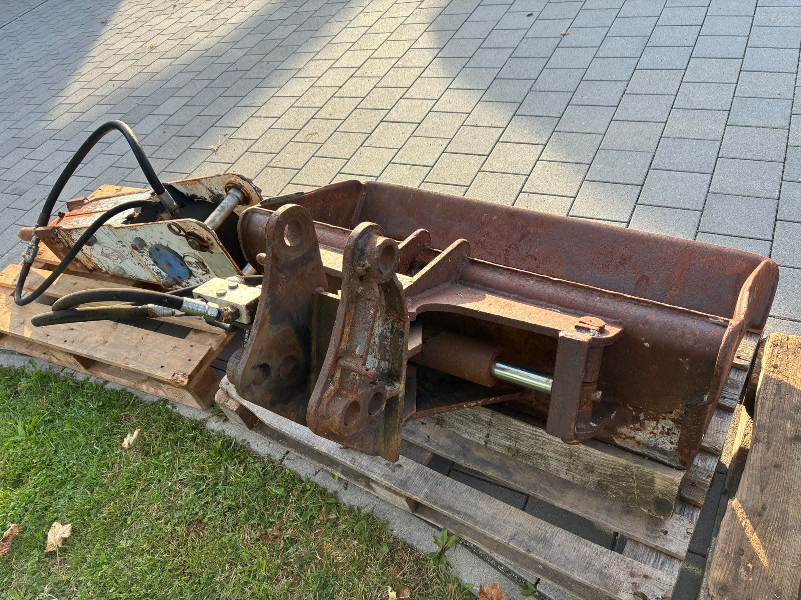 Escavatori: Bagger Hanix S+B 30 /  5.2 Tonnen – Usato da Eschenbach venduto da ton_6b55 9