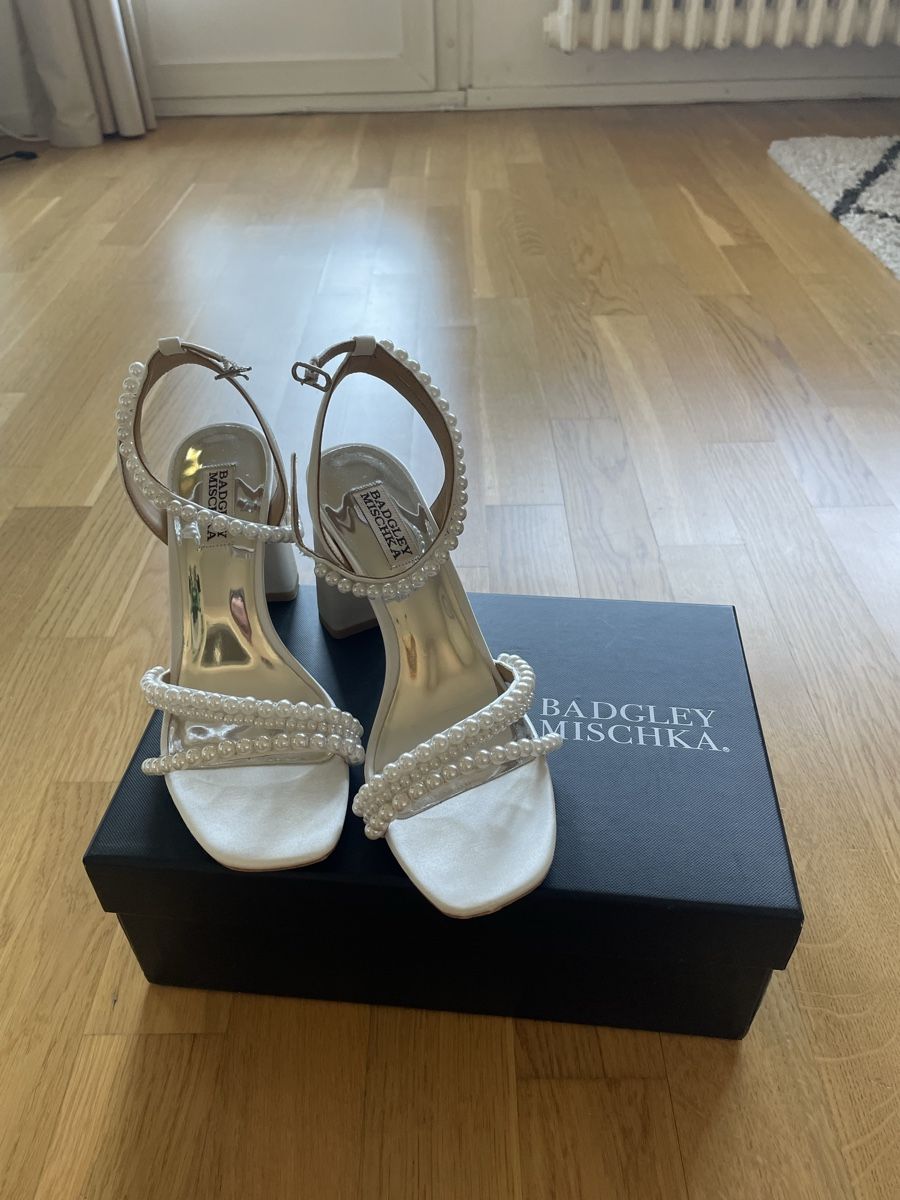 Scarpe da donna: Hochzeitsschuhe Badgley Mischka – Usato da Zürich venduto da sms_cpl8 3