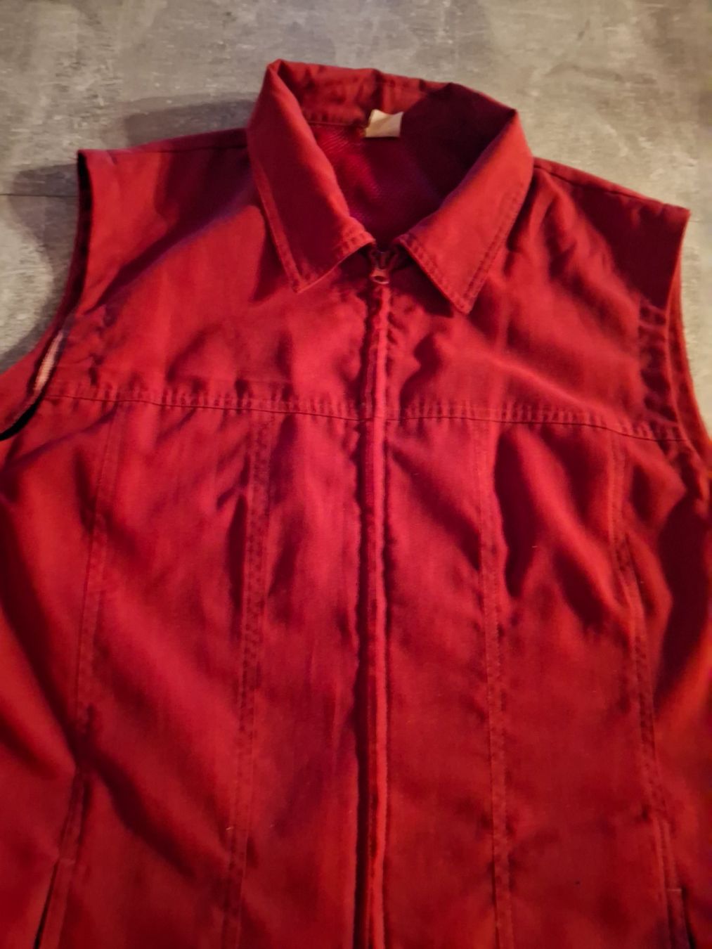 Gilets & Westen: Gilet bordeau taille 42 – Gebraucht aus Villiers von san_jn5w 1