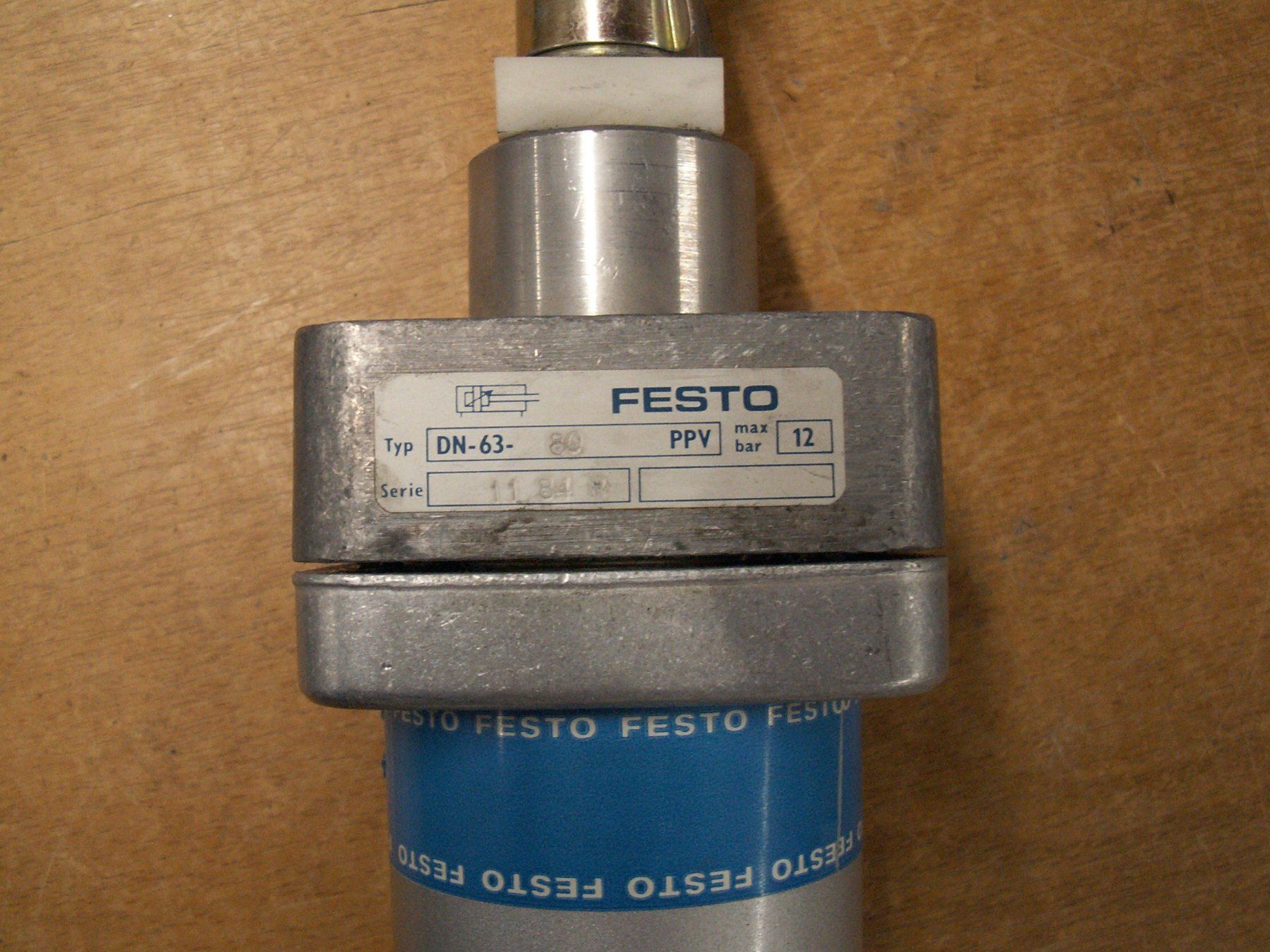 Festo Sonstige Elektronik: vérin pneumatique Festo 63-80 – Gebraucht aus Attalens von Gmsa68 1