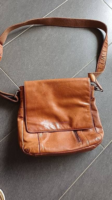 Sacs femmes: Umhängetasche – D'occasion à Boningen par evely03 4