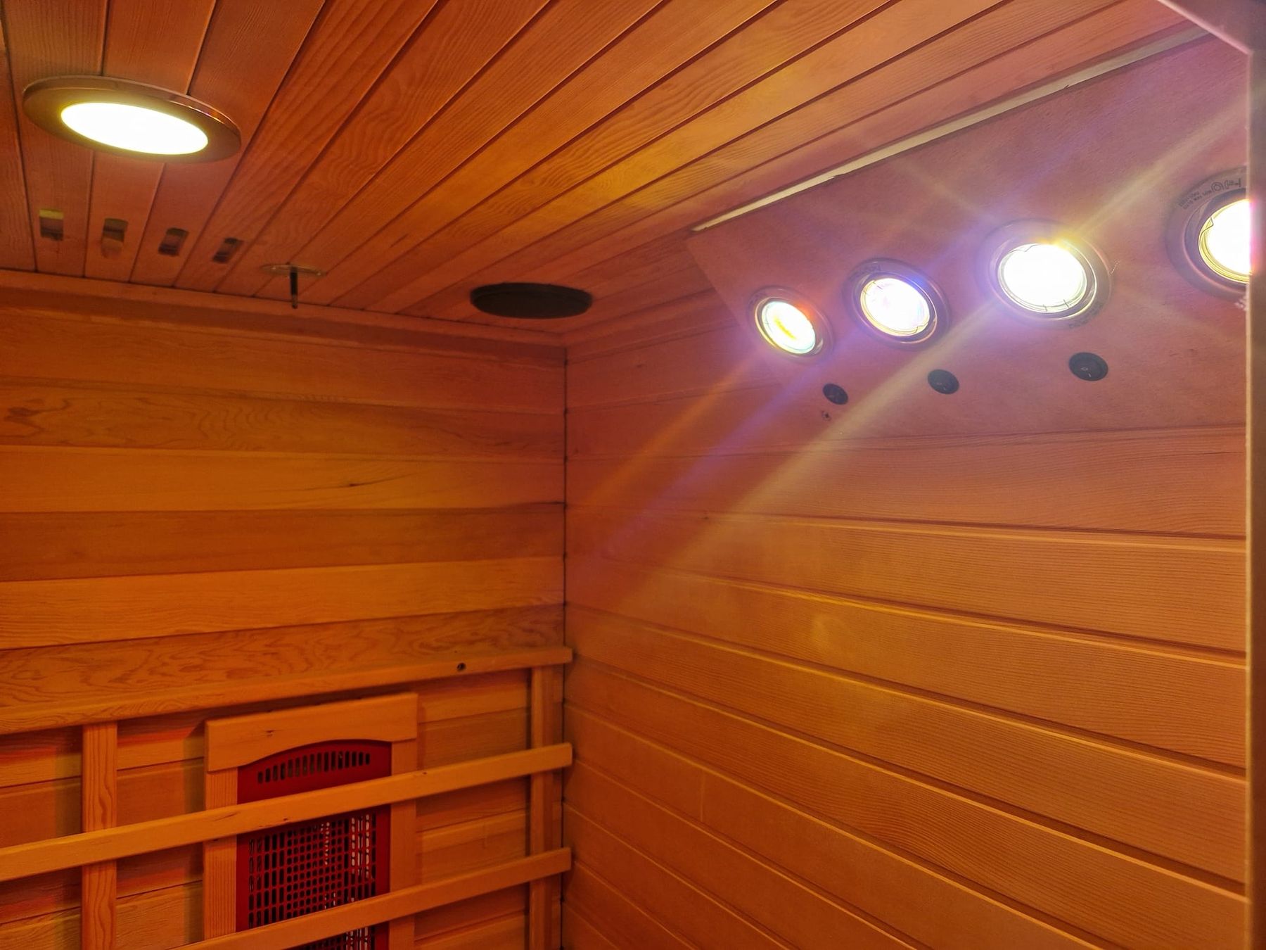 Sauna & Accessori: Top gepflegte Infrarotsauna! – Usato da Honau venduto da Luzernerli70 1