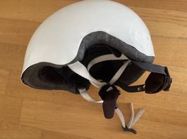Kinderhelm weiss