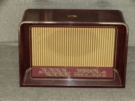 Kleines Röhrenradio HMV His Masters Voice 1126
