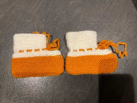 Handgestrickte Baby-Finkli Bebe-Schuhe