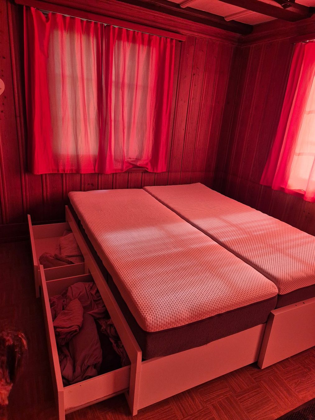 Lits: Bett inkl Matrazen – D'occasion à Berg am Irchel par AshasPlace 1
