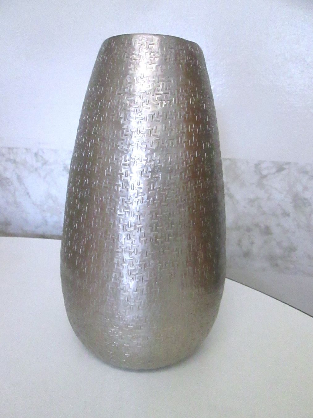 Interio Vasen & Gefässe: Metallvase – Gebraucht aus Sementina von babucia