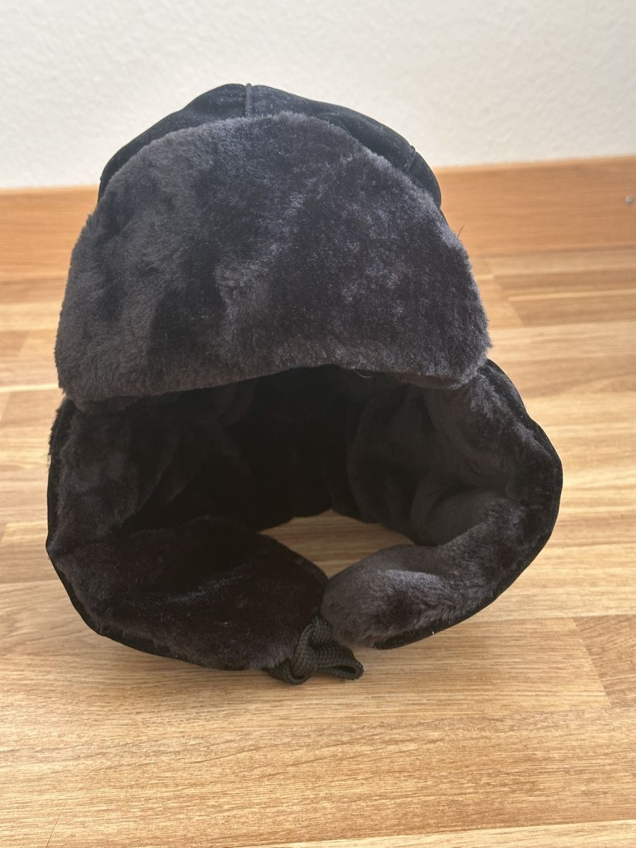 Copricapi, berretti & cappellini: Warm Winter Hat – Usato da Zollikerberg venduto da sha_r9g6 1