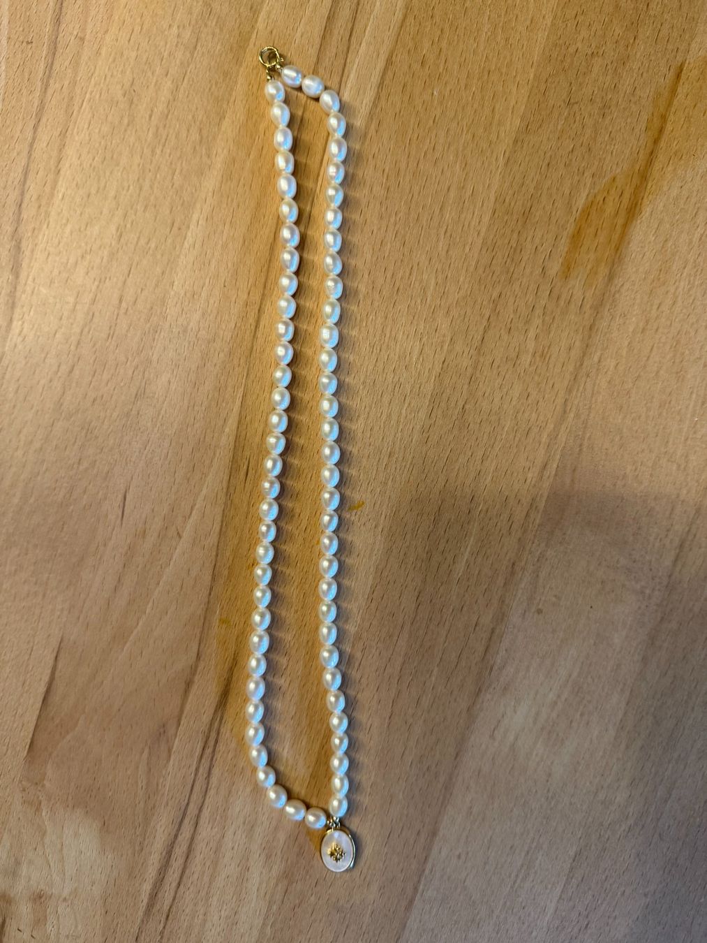 Catenine: Elegant Pearl Necklace – Usato da Russikon venduto da Moc_r7pn