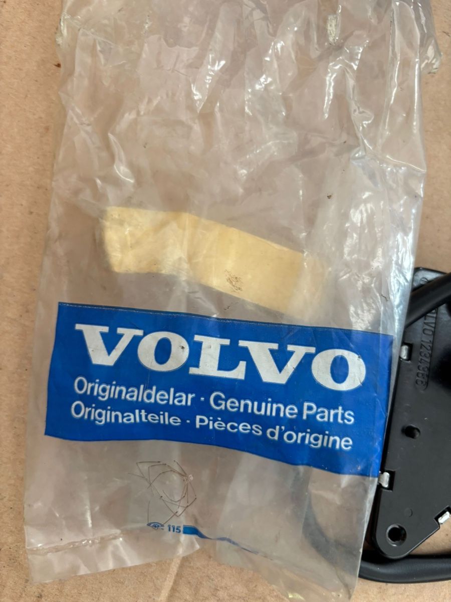 Volvo Sonstiges Fahrzeugzubehör: Volvo Stromschalt schalter  – Gebraucht aus Mörschwil von tweety9402