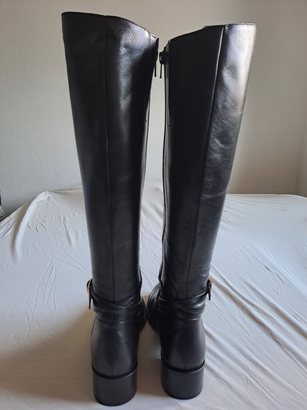 Scarpe da donna: Bottes en cuir noir - Taille 41 – Nuovo (secondo la descrizione) da Gryon venduto da rod_9kpn 2