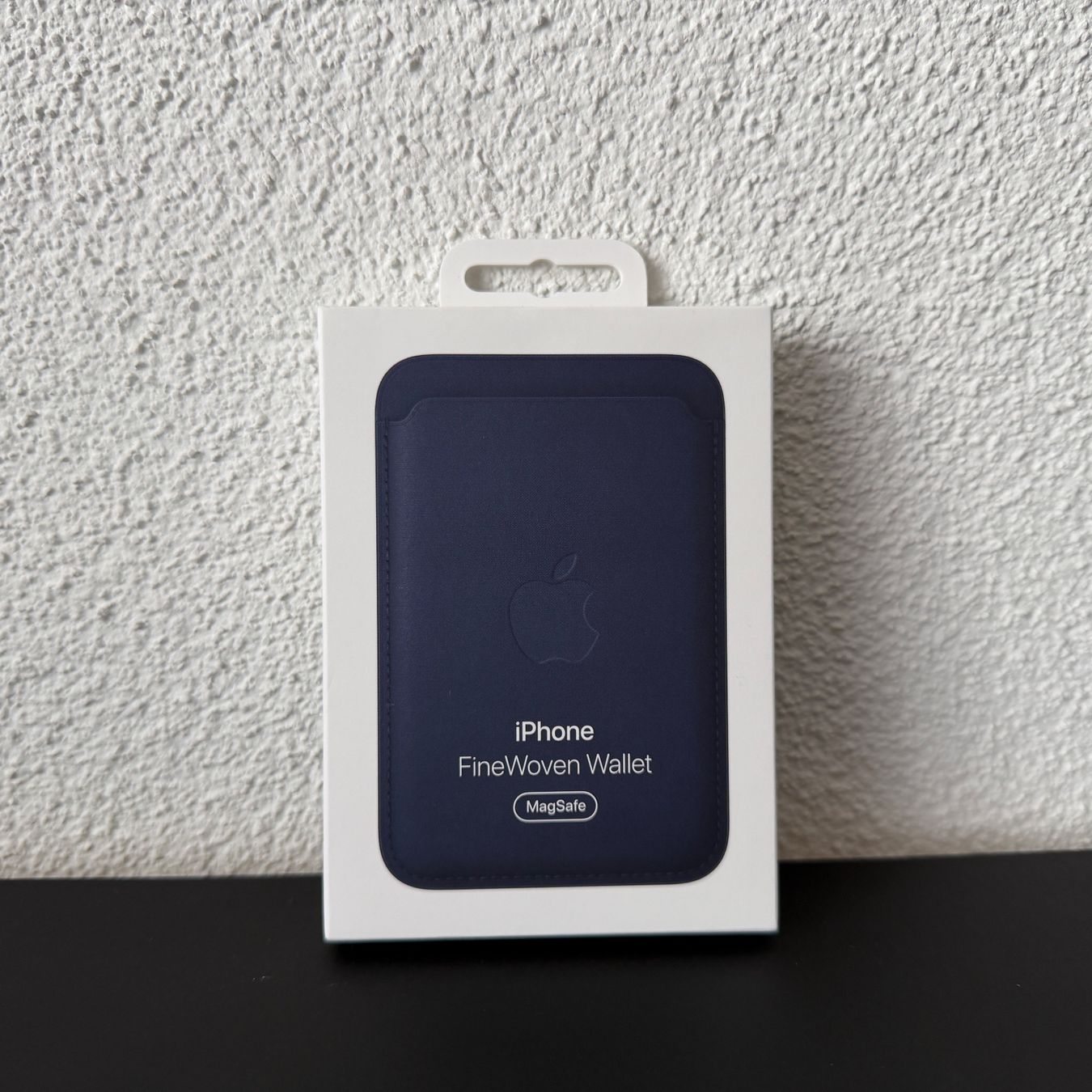 Portafogli: Apple | FineWoven Wallet | Blau – Usato da Tägerwilen venduto da Skillet