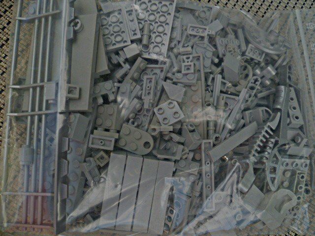 Lego Kit di costruzioni: 1 Set Lego - Ersatzteile div. grau – Usato da Effretikon venduto da Heimstudio 3