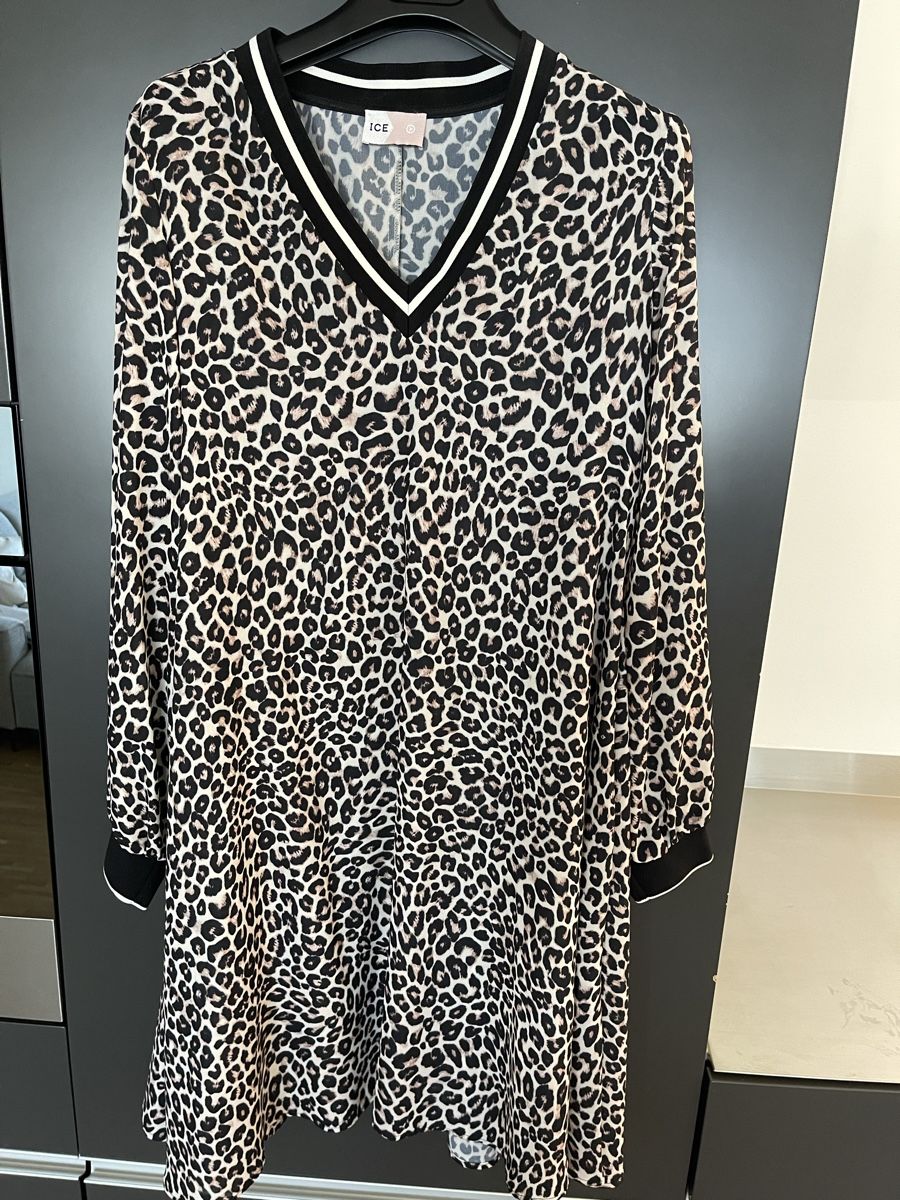 Robes: Kleid von ICE – Neuf (Voir description) à Dübendorf par MyFashionArchive 1