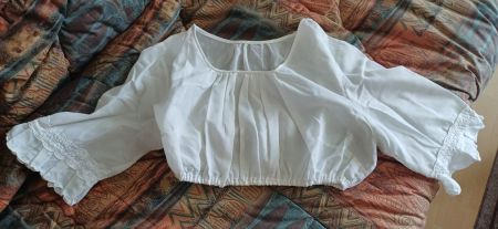 Tracht/Dirndl/Folkloren Rock mit Bluse+Schulter-Schal