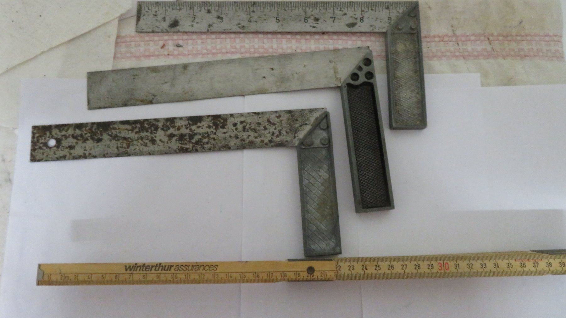 Tutti gli attrezzi: Winkel 3 Stück antik metall – Usato da Wetzikon ZH venduto da morda1954 4