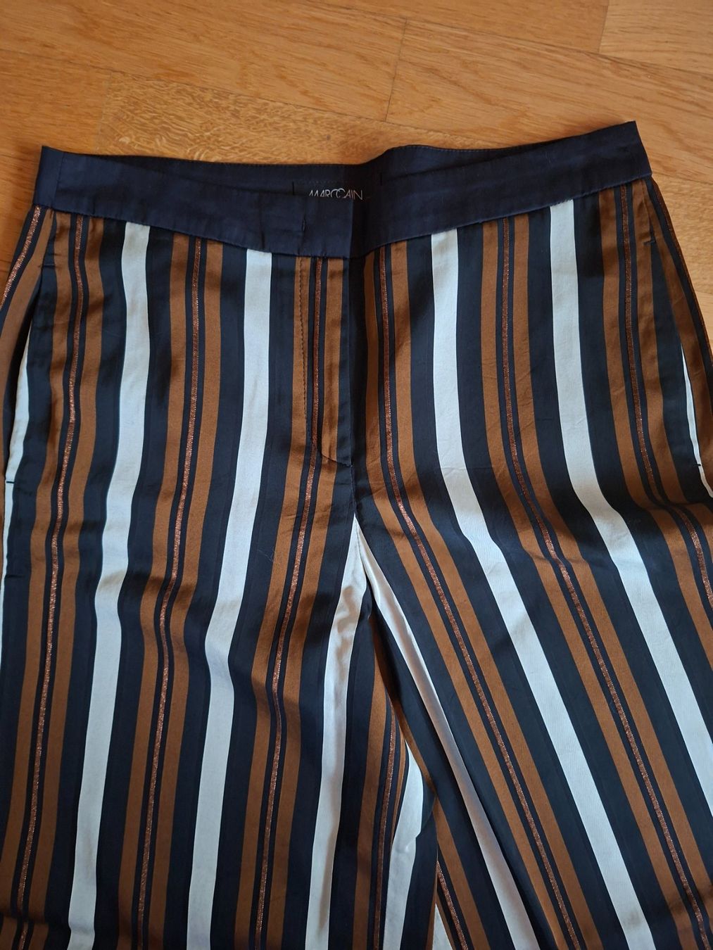 Marc Cain Pantaloni: MarcCain Stoffhosen gestreift – Usato da Unterentfelden venduto da hofa01 1