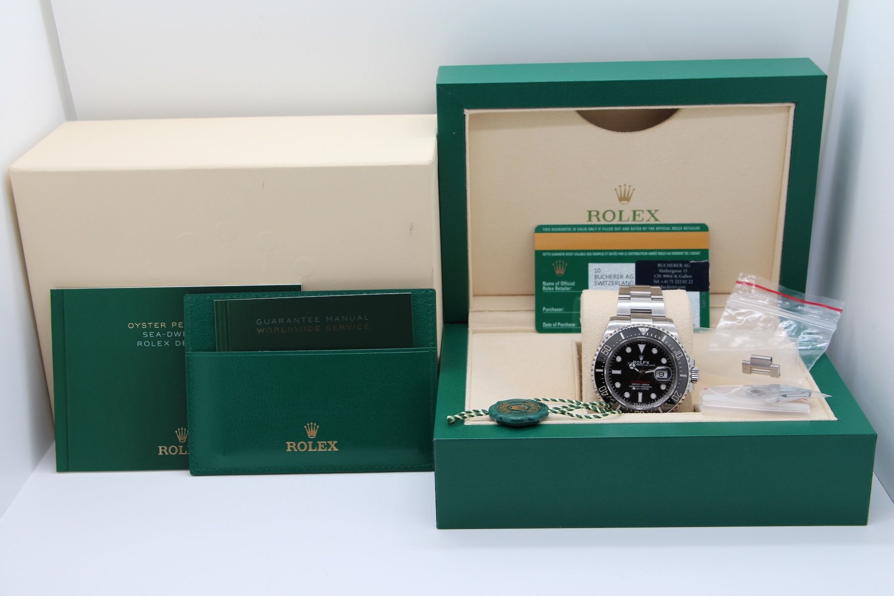 Rolex Uhren: Rolex Sea-Dweller 50th Ref. 126600, Full-Set – Gebraucht aus Zug von eMDi_Collection 8