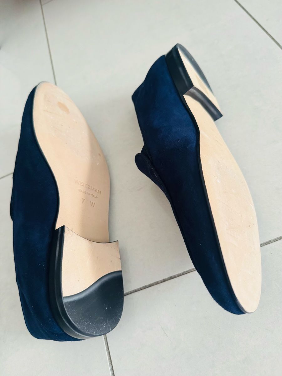 Stuart Weitzman Scarpe da uomo: Stuart Weitzman Herren Slipper dunkelblau Veloursleder – Nuovo (secondo la descrizione) da Castione venduto da JF_Luxury_Store 5