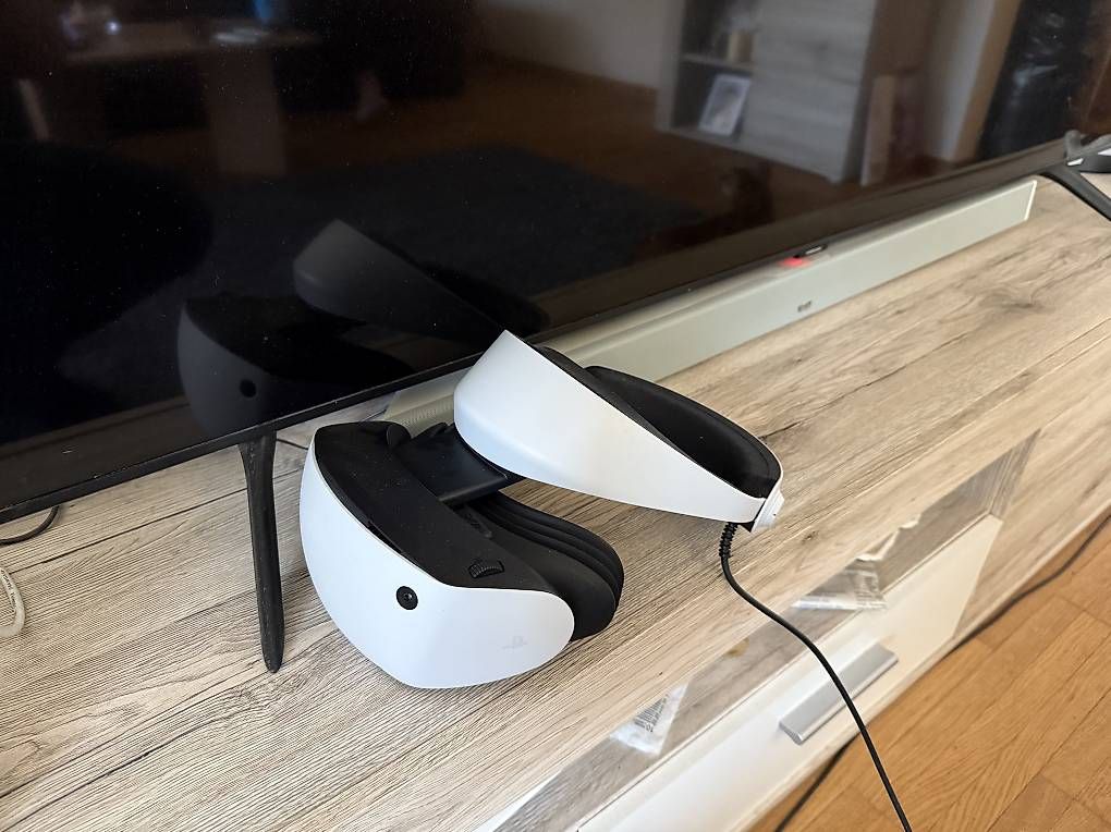 Sony Casco VR: PlayStation VR 2 Original Verpackung – Usato da Haslen GL venduto da kev_2nmf