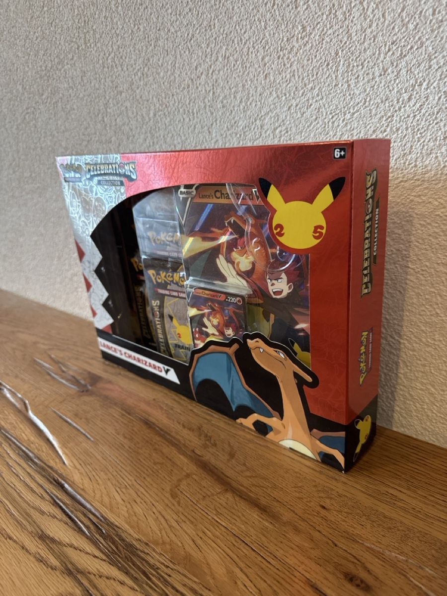 Pokémon Carte collezionabili: Pokémon Celebrations Collection Lance's Charizard V EN – Nuovo e nell'imballaggio originale da Lenzburg venduto da eyworld 2