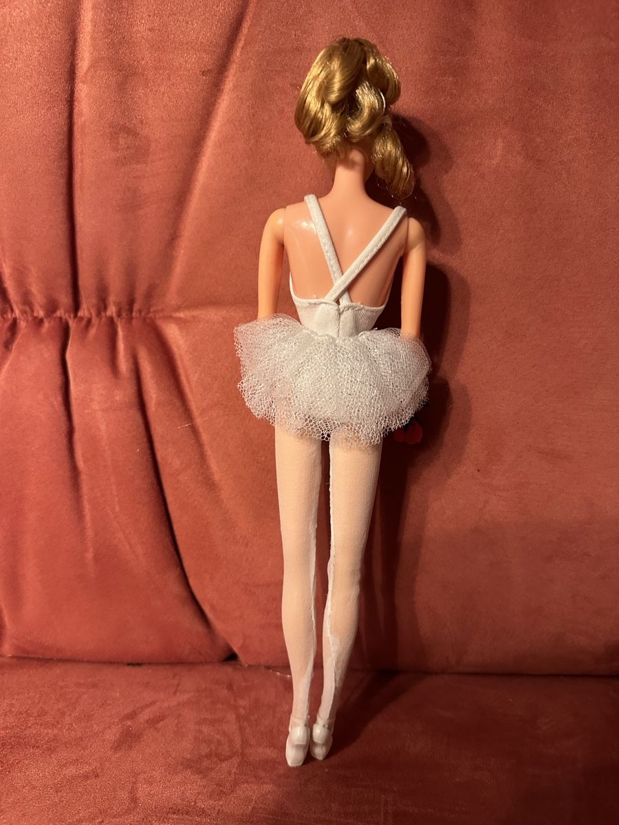 Bambole: Barbies Ballerina 1983 mit Extrakleid – Usato da Herbriggen venduto da Sehrazade 2