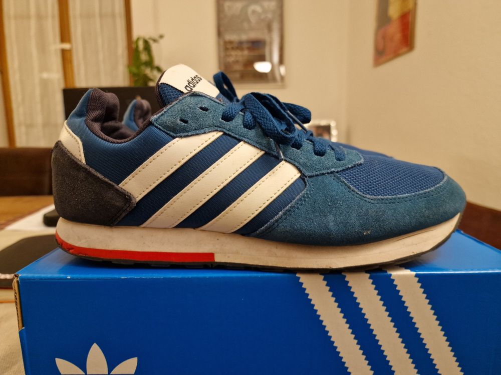 Adidas 8K F34477 43.5 bleu Kaufen auf Ricardo