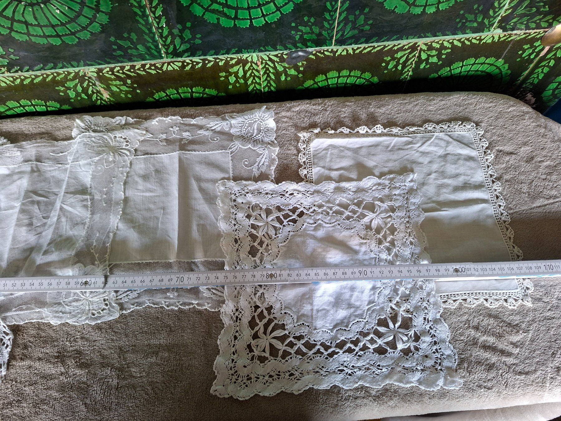 Altra biancheria da tavola: 8er Set alte,wunderschöne Vintage Deckchen mit zarter Spitze – Usato da Otelfingen venduto da silver-moon 7