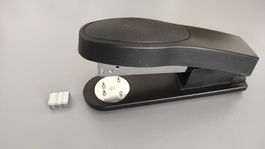 Graffatrice nera, ottime condizioni, ideale per ufficio