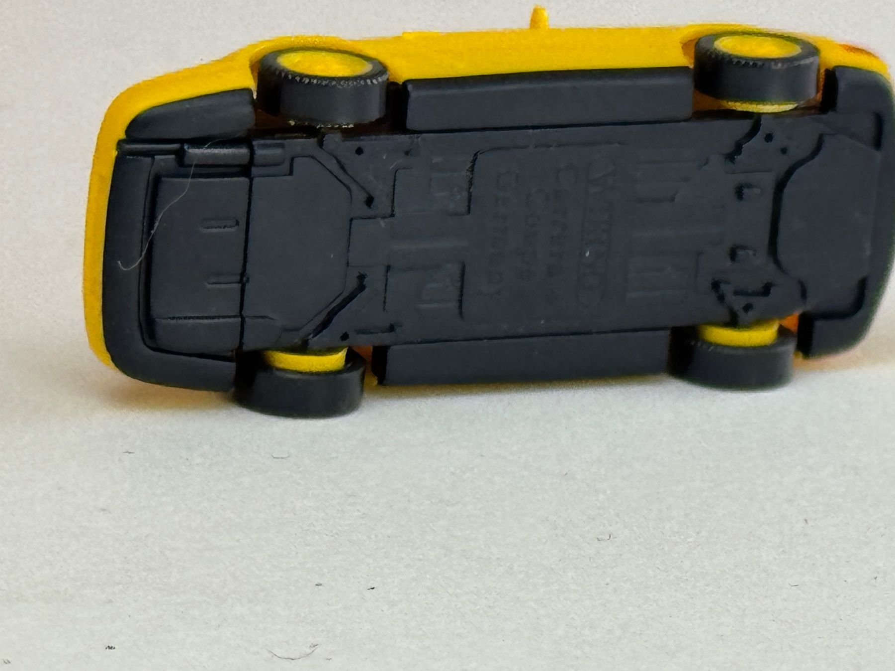 Wiking Modellini d'auto: Porsche Carrera 4 Coupe  gelb – Usato da Elm venduto da Wikmtz 2