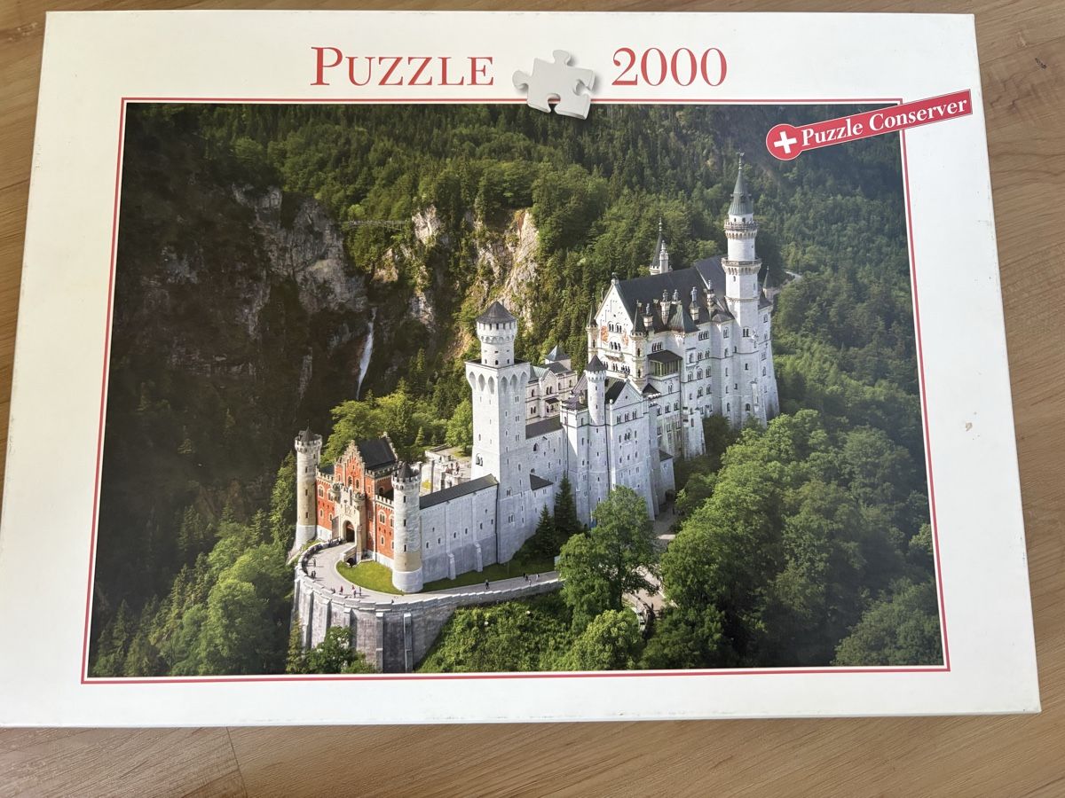 Puzzle: Puzzle Schloss Neuschwanstein 2000 Teile – Usato da Riniken venduto da Eliane8