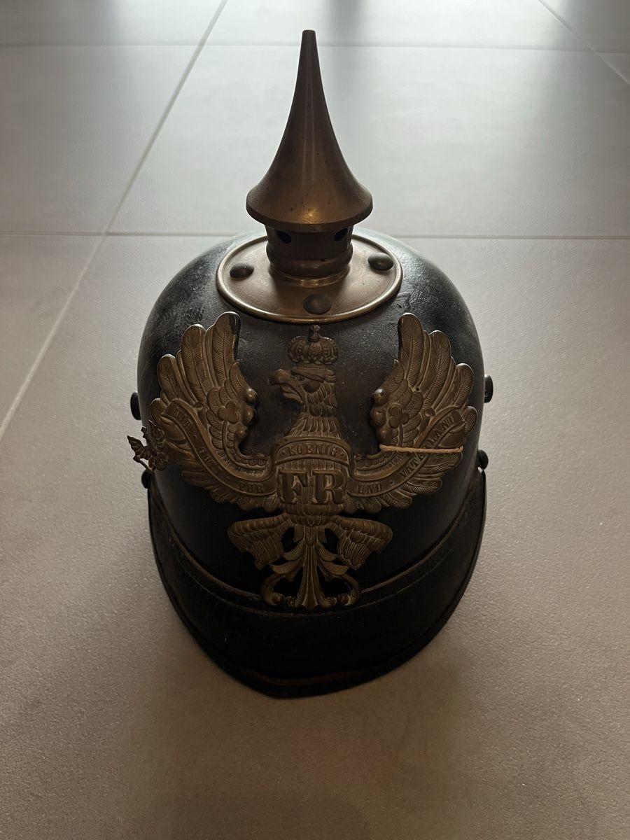 Uniformi & Effetti personali: Original Preussische Pickelhaube – Usato da Hergiswil NW venduto da Ansi777