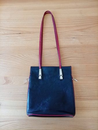 Hübsche Leder-Handtasche, made in Florence
