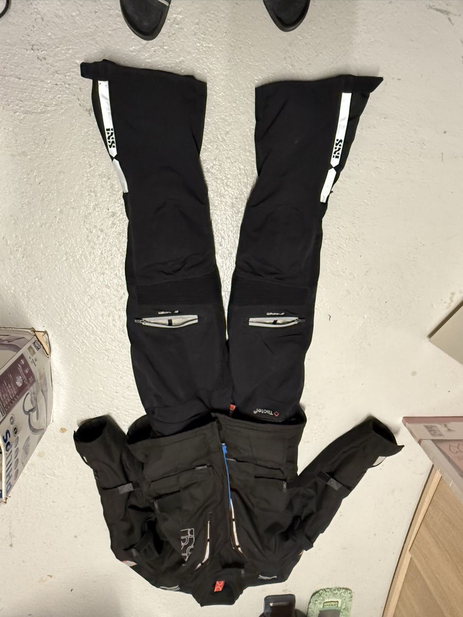 IXS Giacche: GoreTex IXS Jacke und Hose – Usato da Männedorf venduto da Rono 6