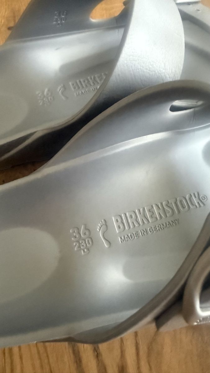 Birkenstock Scarpe da donna: Birkenstock Arizona, 36 - neuwertig – Usato da Ennetbürgen venduto da PurePick 1