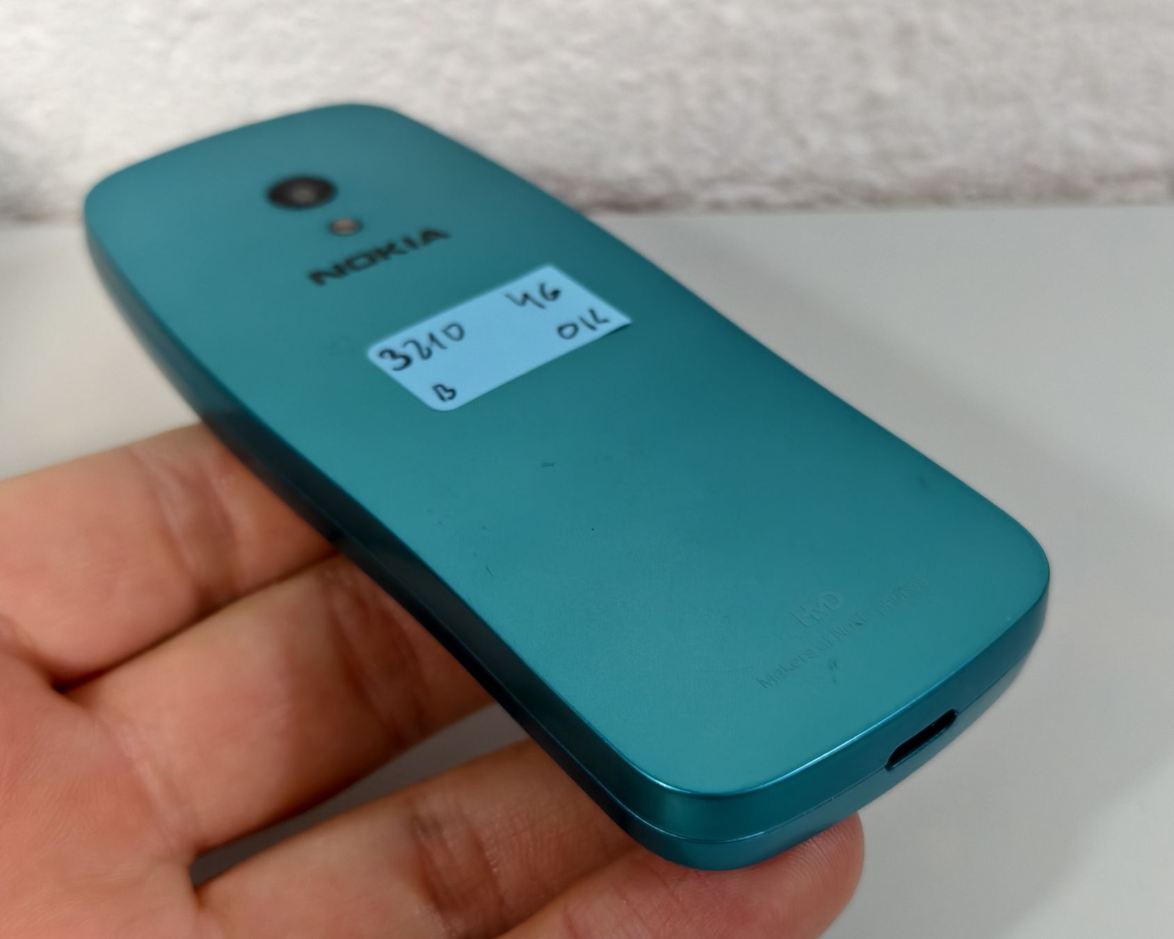 Nokia Telefoni cellulari / Smartphones: Nokia 3210 4G türkis – Usato da Ehrendingen venduto da Rocky985 2