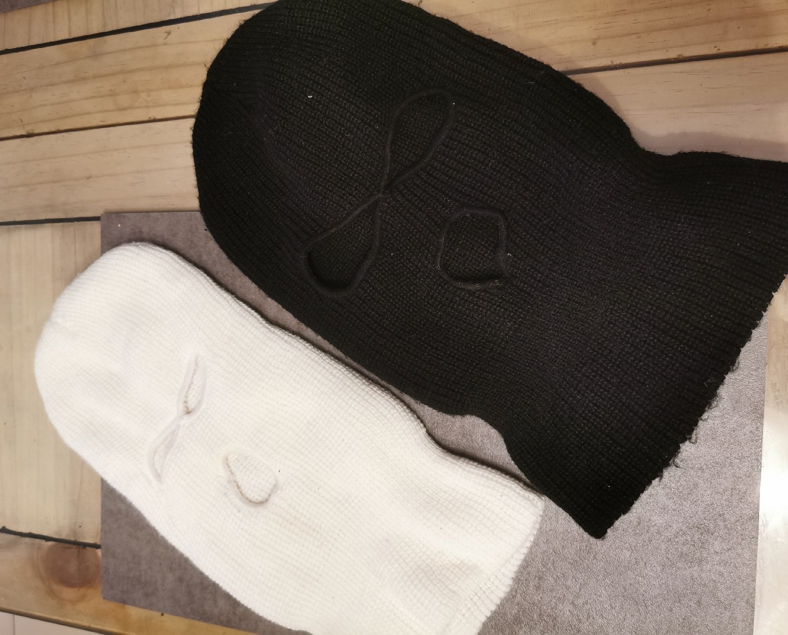 Altro in  Abbigliamento & Accessori: 2 cagoules – Usato da Magnedens venduto da Ga3l