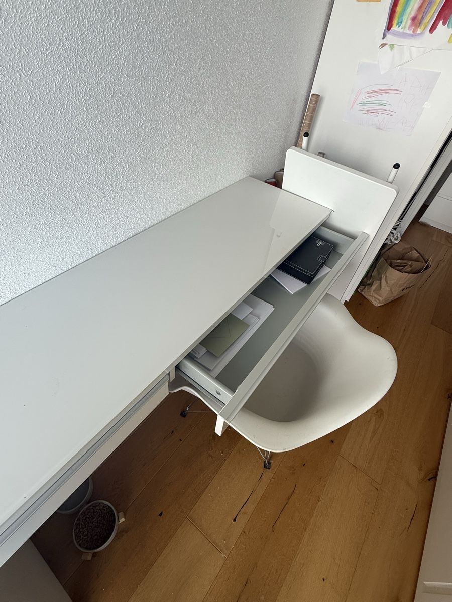 Scrivanie: Schreibtisch 180x40cm – Usato da Winterthur venduto da nir_h72g 2