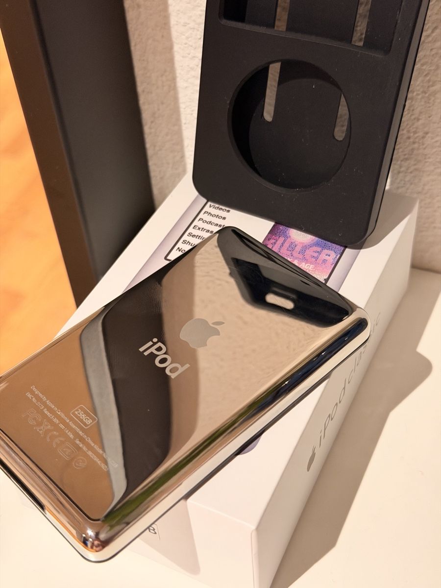 Apple Lecteur media portable: iPod Classic 256gb – Neuf (Voir description) à Sennhof par AlxUnder