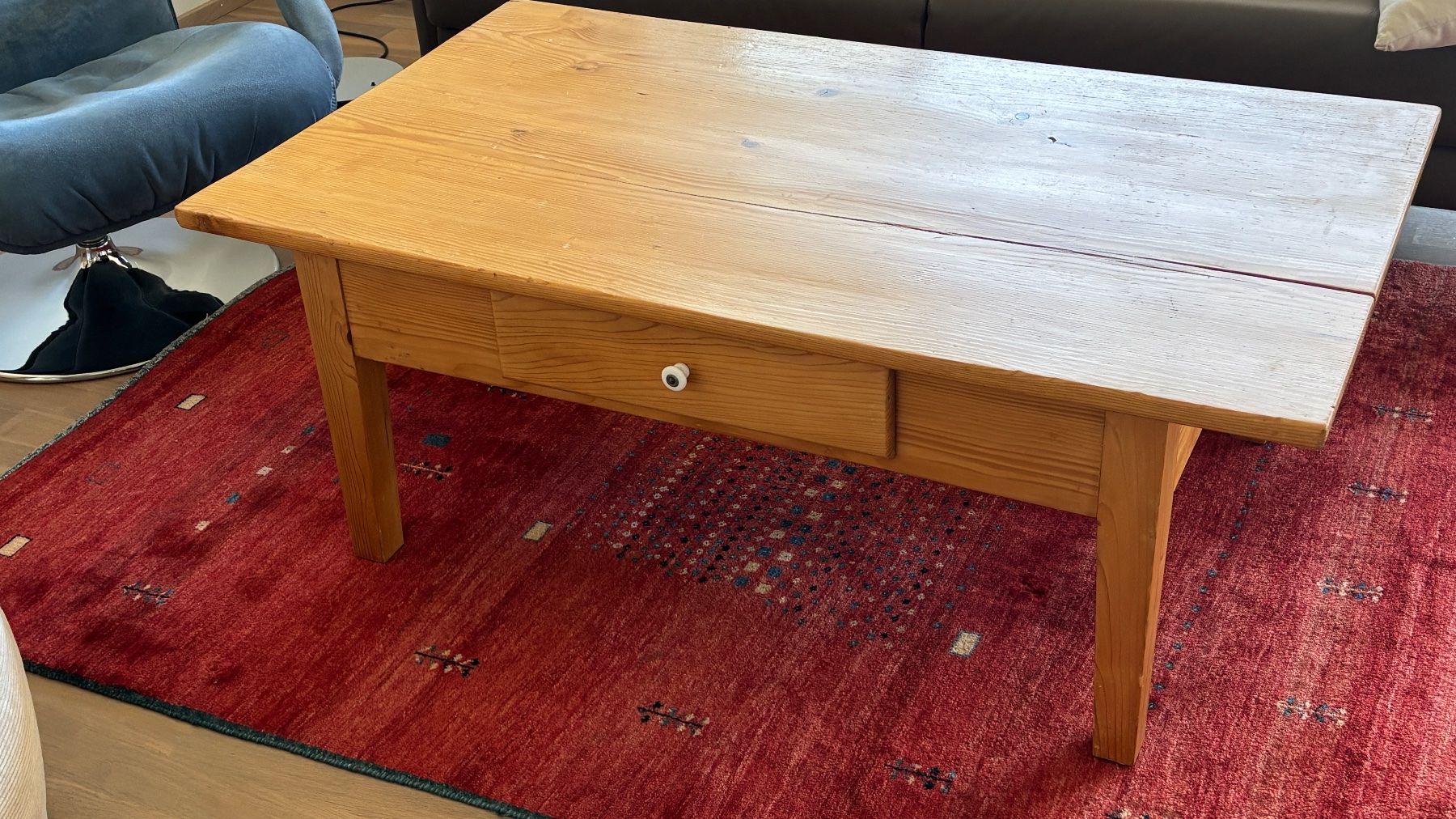 Tische: Couchtisch – Gebraucht aus Luzern von Daluja