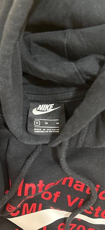 Pulls & Sweat-shirts: Felpa Nike swoosh – D'occasion à Sementina par Clothesforsell 1