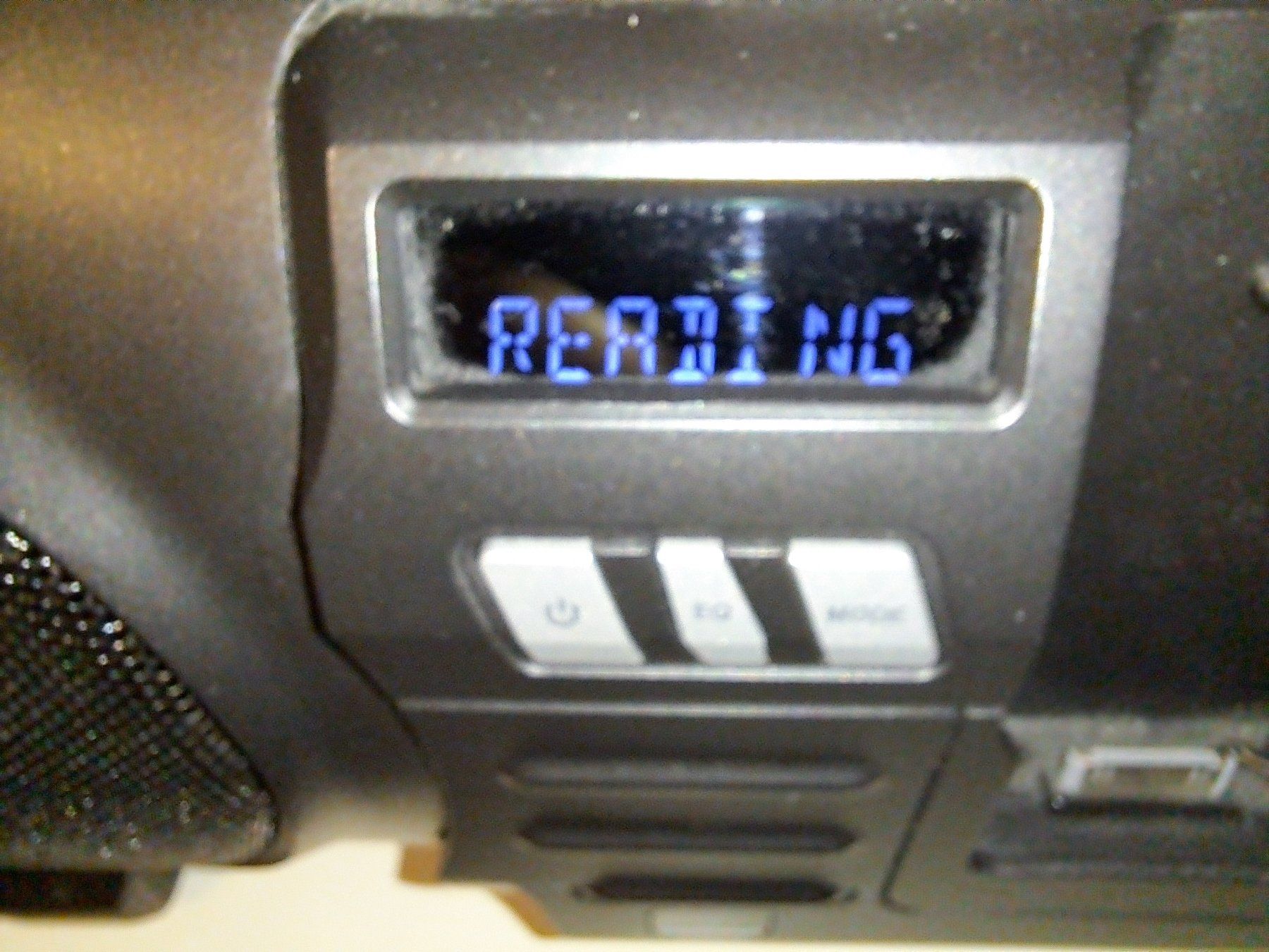 Dual Tragbarer Mediaplayer: Dual Ghettoblaster mit Mp3- Pl. anschluss, +Aux, CD, FM, MP3 – Gebraucht aus Spiez von Pistach99 3