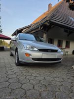 Ford Focus 1.6 16V Carving, Limousine grau