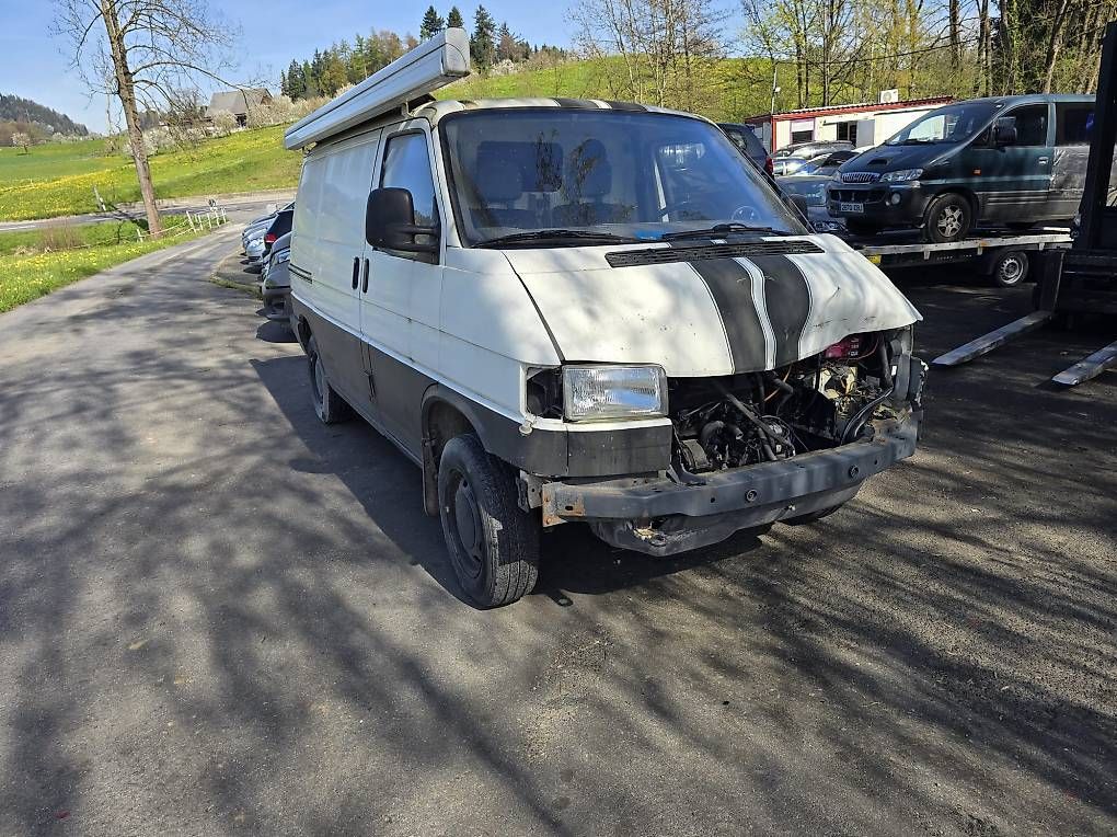 Tutti pezzi di ricambio auto: VW T4 Ersatzteile  – Usato da Udligenswil venduto da Sch2s 1